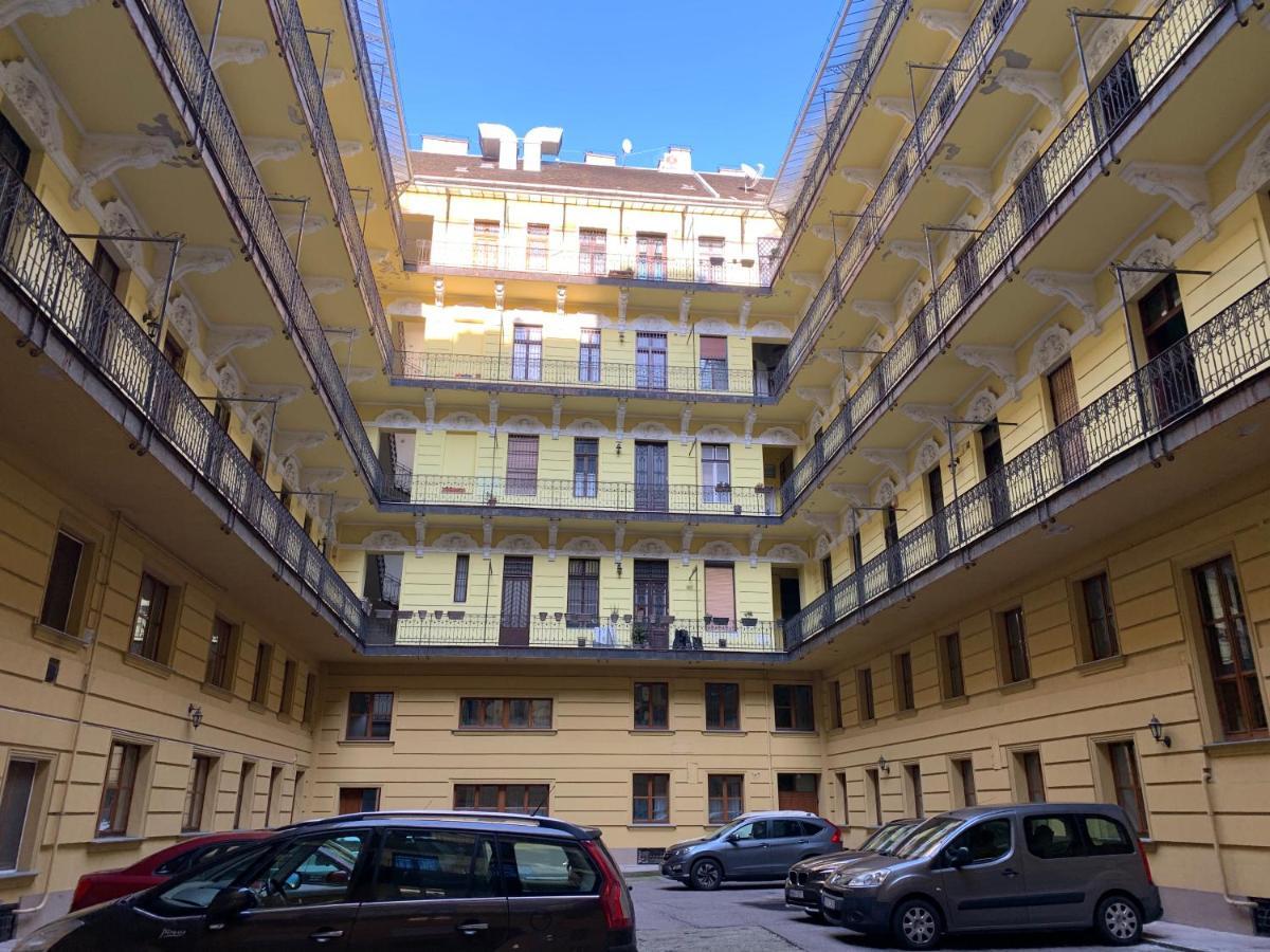 H & A Suite Synagogue Budapest Ngoại thất bức ảnh